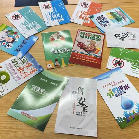 岭东街道彩桥北社区联合银州区科协、区工信局开展“走近科技、你我同行”2022全国科技周活动