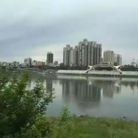 共筑汉中梦 同抒汉江情