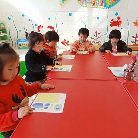 代屯小学附属海月幼儿园手工课《欢乐鱼》