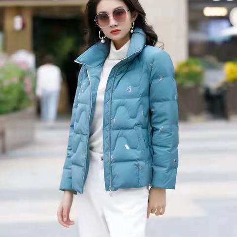 宝莱国际同风格歌蒂雅诗2022年品牌羽绒服