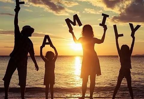 你从来都不是我的累赘，是我用青春换来的宝贝