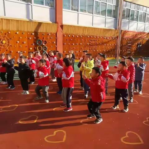 大一班体智能——“鱼跃龙门”