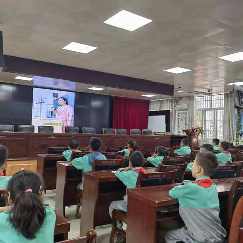 二曲街道东街小学三年级部学习动员会