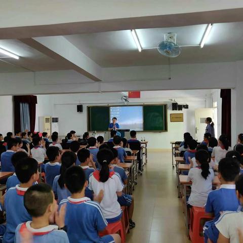 交通安全进校园