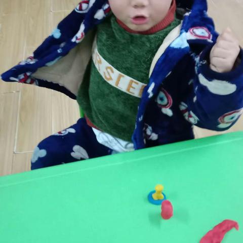 曾泽勋宝贝寒假快乐！😘😘