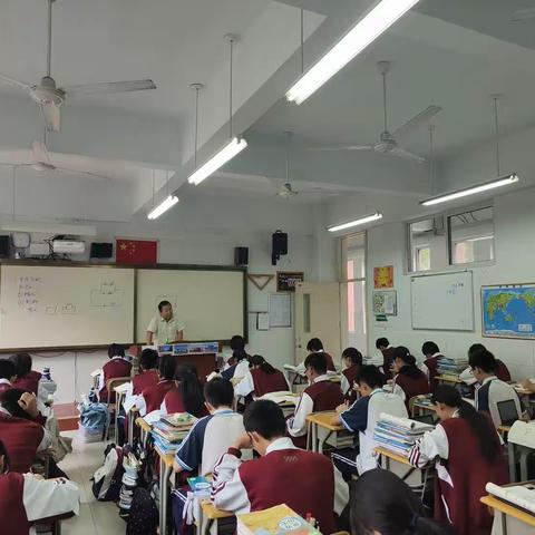名师引领促成长 且行且思共芬芳——滨城区第六中学南校区理化组开展教学研究活动