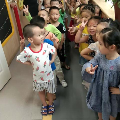 北京红缨🌟崇阳悠久幼儿园🌻新蕾1班🌻我们的第一周💕