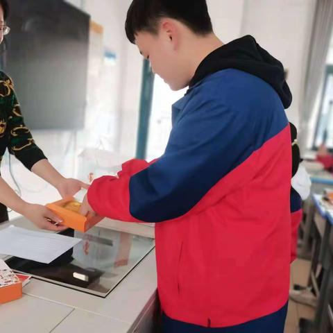 八上期末表彰会