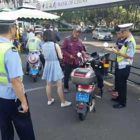 海口市公安局多警种联合开展电动自行车货车专项整治