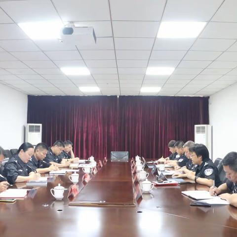 特警支队召开专题会议传达学习公安部夏季治安打击整治“百日行动”动员部署会精神