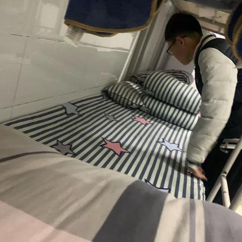 劳筋骨，益心智——记金太阳学校七年级十三班一日实践活动