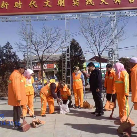 认真落实爱国卫生运动，大力开展人居环境整治 “捡拾小烟头、带动大文明”