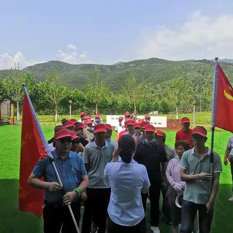 赓续红色血脉     汲取奋进力量 ——小冀镇高村党支部赴林州红旗渠开展主题党日活动