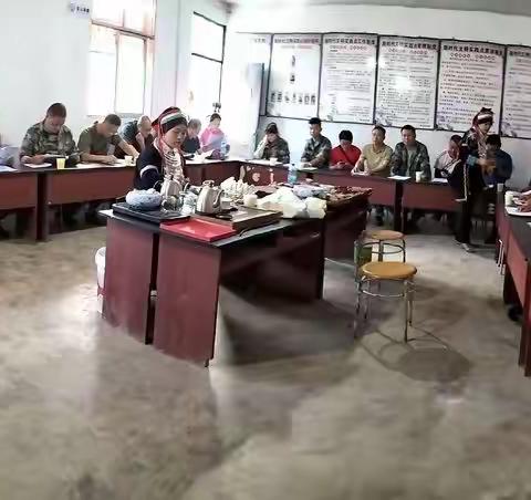 27个强边固防第一书来垮土瑶寨“送礼”了？