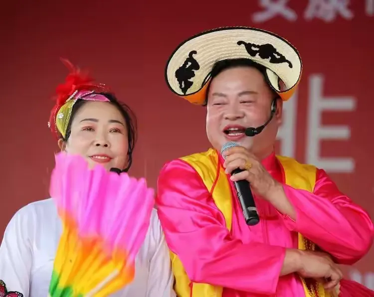 “安康花鼓子”优秀传承人――刘小平