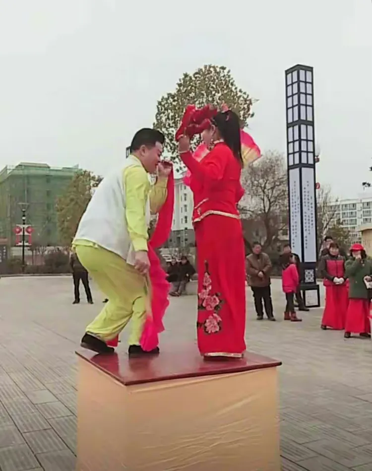 “安康花鼓子”优秀传承人――刘小平