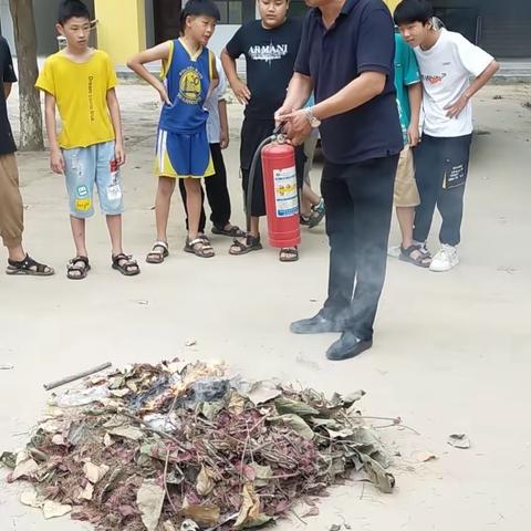 王楼乡常楼小学暑期防溺水和消防安全教育