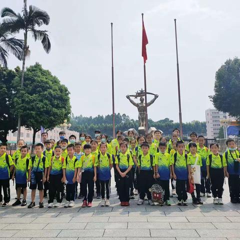 广州市第18届运动会战报——知用蹦蹦体操队