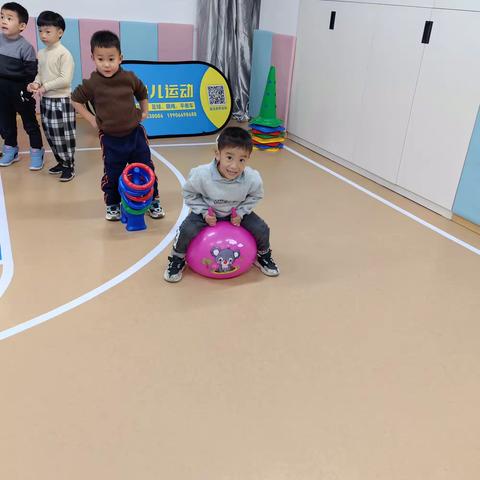 起点幼儿运动 乐智园校区9点篮球跳绳班