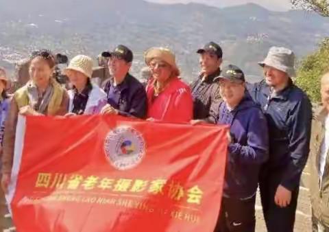 云南采风——赴云南罗平万亩油菜花田、普者黑峰丛湖泊、元阳梯田拍摄纪实