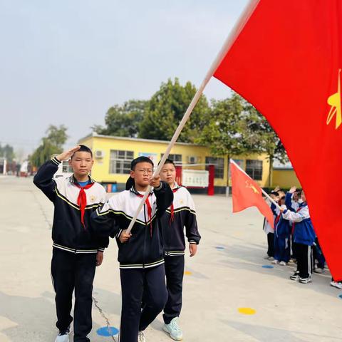 安丰乡实验小学——“争做新时代好队员”