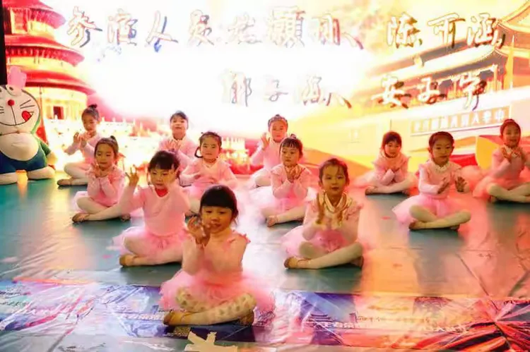 大梦想家小主持舞蹈培训中心2017年汇报演出