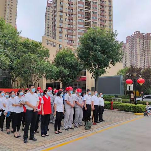 提高应急处置能力，馨和居小区进行天然气闪爆演练