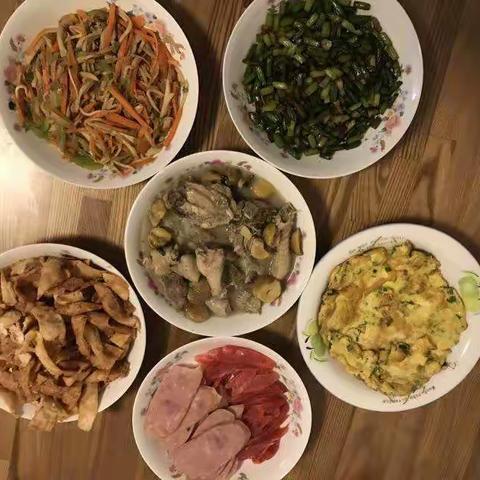 陈老师制作的美味佳肴 于笑编制