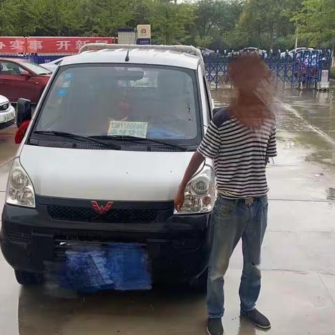 傻了吧！“大白天”酒驾偶遇交警