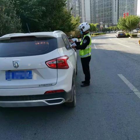 创建文明城市 加强十四运建设 蓝天路派出所在行动