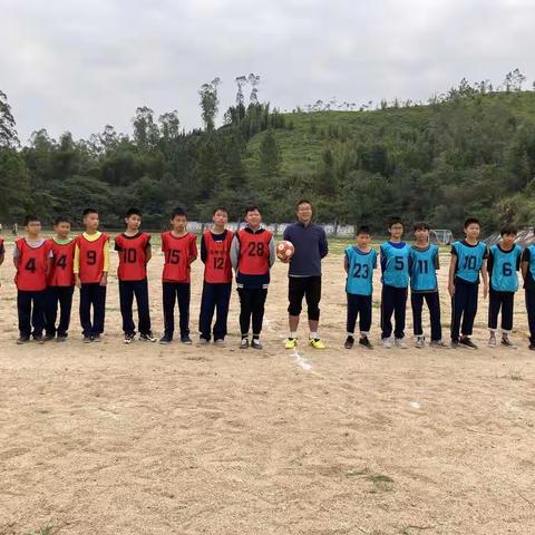 校园足球，踢出精彩！