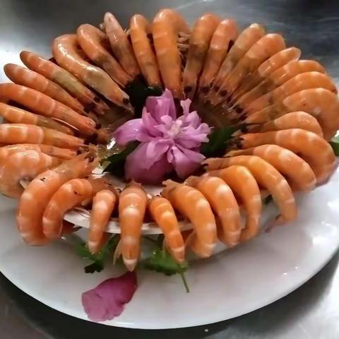 8月21号：开背蒜蓉虾，白芍基围虾，干煸牛肉丝，拔丝香蕉