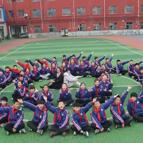 三八女神节，向妇女同胞致敬