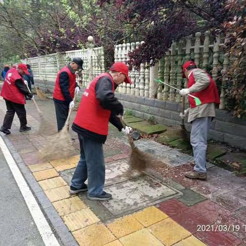 洞井街道南庭社区计生协参与“洁净雨花”卫生大扫除活动