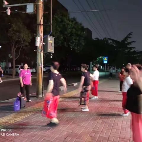 文明广场舞，和谐靠大家
