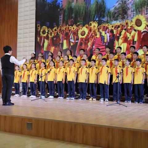 喜迎二十大  争做好队员———松山三小五年级组“唱响童年 畅想未来”文艺汇演