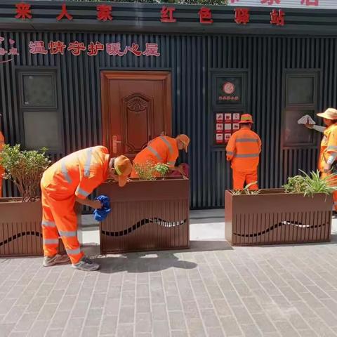 集中开展大擦洗大冲洗，提升城市精细管理