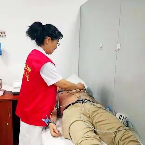 “不忘初心、牢记使命”之“典型引路”系列报道——“率先垂范”的体检科护士郭瑛泉