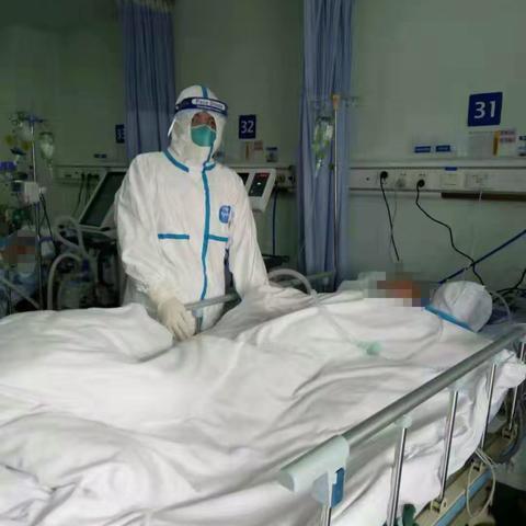 党徽闪耀—抗击疫情一线报道——“我想成为一名冲锋在前的党员”