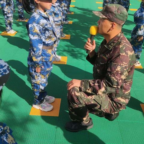 南岗镇第一幼儿园 《中国·兵娃》  国防启蒙军事课