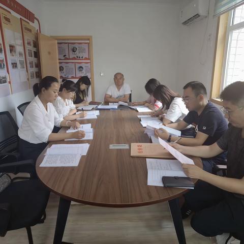 民进府谷支部召开学习会议