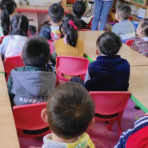 新世幼儿园消防安全演练活动