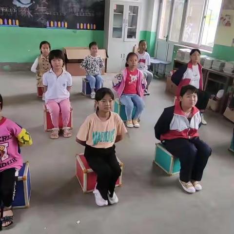 黑龙村小学  音乐社团