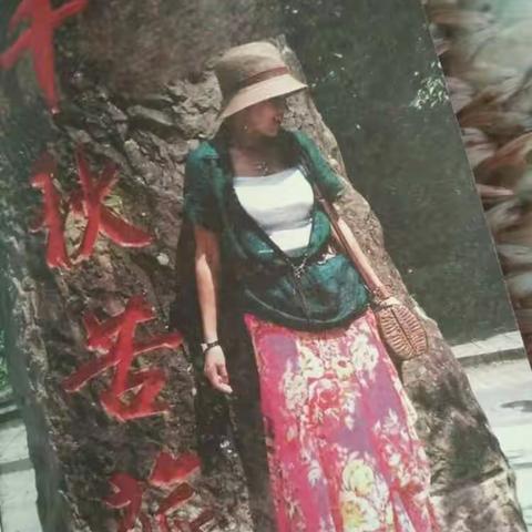 每个人都是独立的孤独体，我们害怕孤独，可很多时候我们却不得不面对孤独一一西子荷那些关于孤独的诗