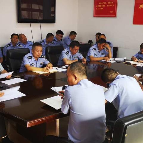 公安长安分局持续开展好“早自习”集中学习