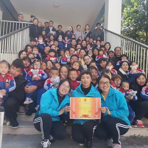 【亲子共运动 童年更精彩】石金幼儿园小一班亲子运动会