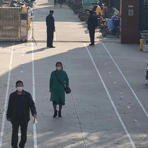 青州市何官镇里双小学2021-2022学年第一学期第二次家长课程开课啦！