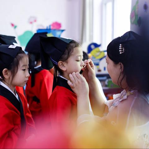 智慧熊启翰苑幼儿园2022年大班毕业典礼