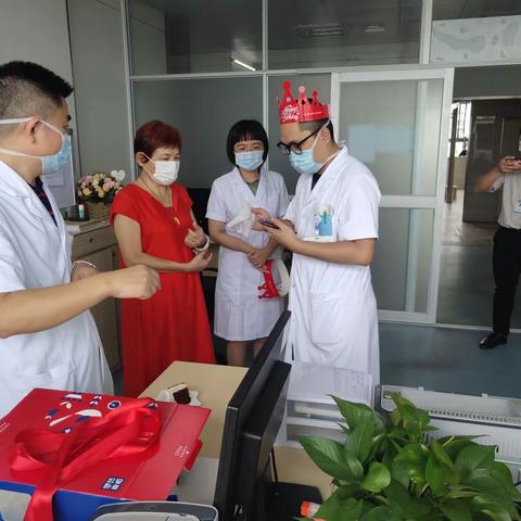 普通外科医师节点滴