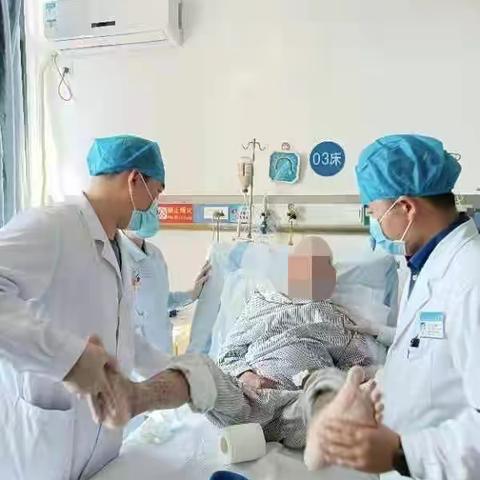 市四院普外科为百岁老人再通生命之道